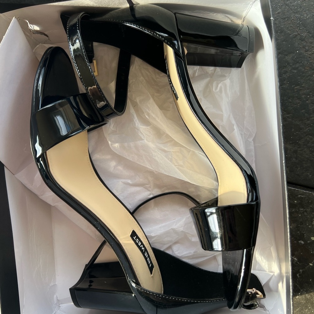 Nine West Glossy Black Heels